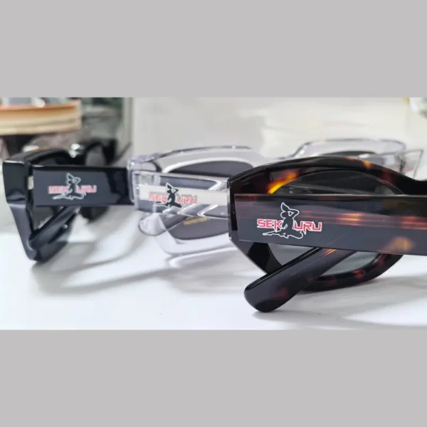 Sekuru Bold Frame Sunglasses (Black/Gold Print)